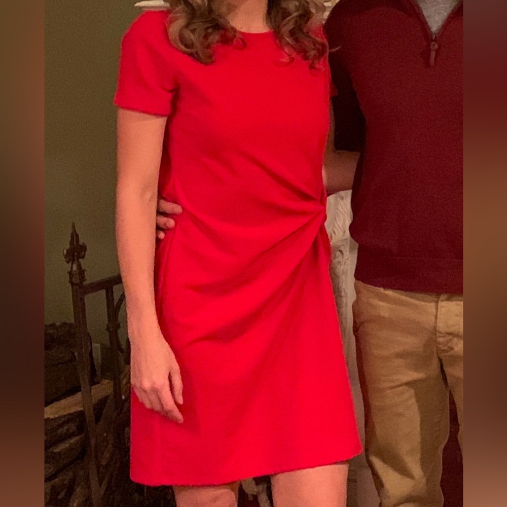 Red cap sleeve banana republic dress with midline twist design